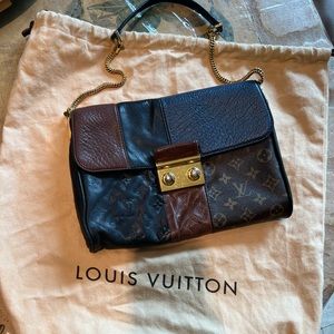 Louis Vuitton Shoulder Bag